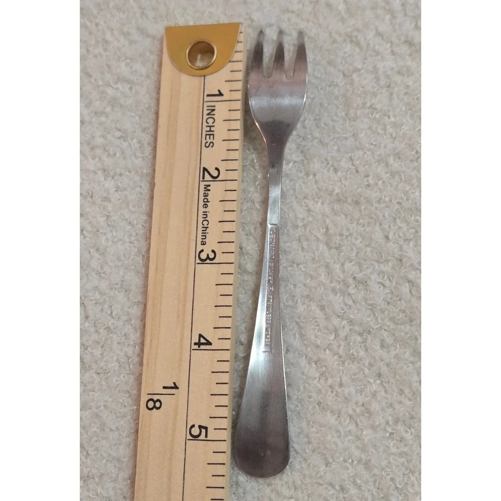 Set of 6 Leonard Silver OLD ROCKPORT Seafood Cocktail Appetizer Forks 5.25in